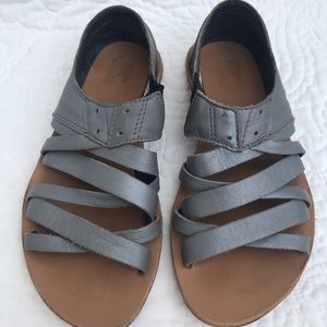 Sorel Lake Shoe sandals sz7